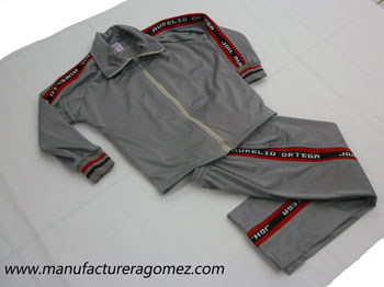 Pants deportivo tela felpa sport satinado con franjas personalizadas